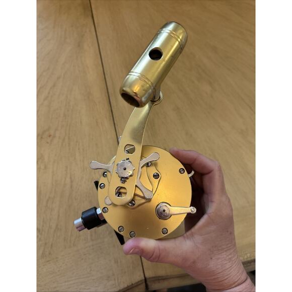 Vintage Accurate Accuframe fishing reel Penn Senator Accuplates 4/0 Gold Handle - Picture 8 of 8